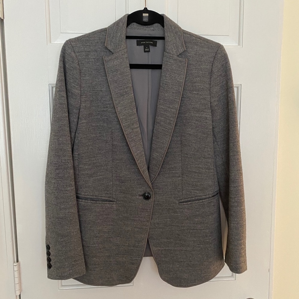 Keep warm in this wool blazer!